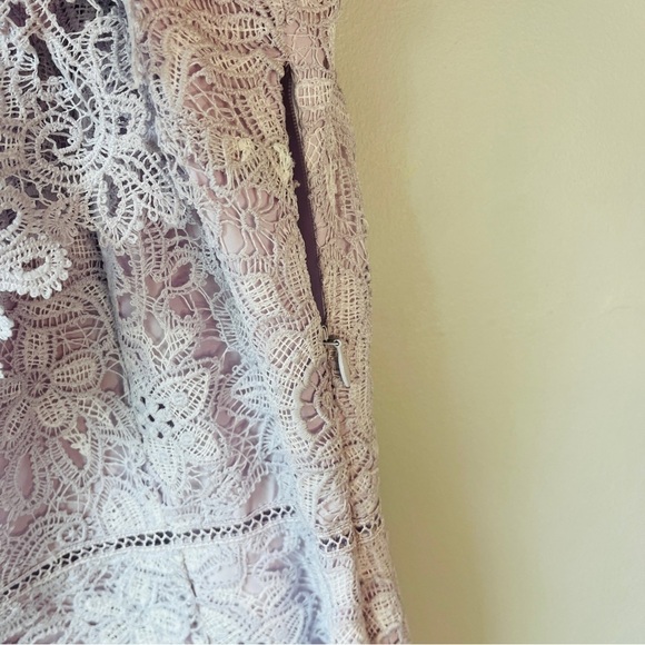 Saylor Adwoa Lavender Romantic Lace Mini Cocktail Homecoming Dress - Picture 9 of 12